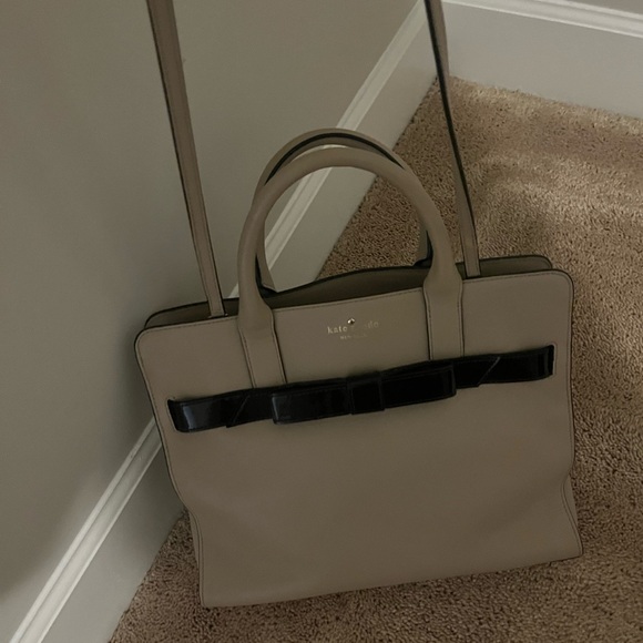 Kate Spade purse♠️ NWT♠️ - Picture 1 of 11